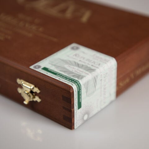 Oliva Serie 'V' Melanio, , large image number null
