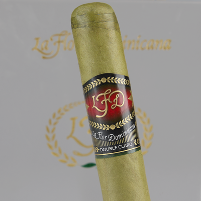 La Flor Dominicana Double Claro