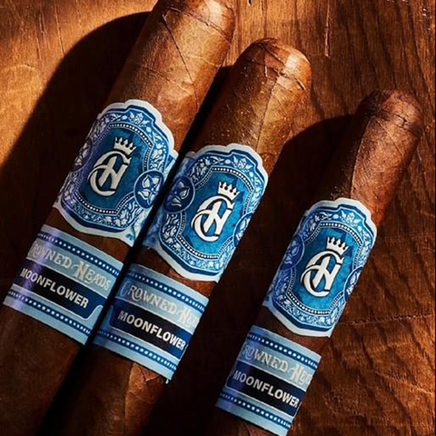 Crowned Heads Moonflower, , large image number null