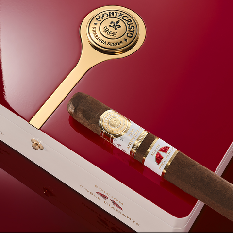 Montecristo 1935 Anniversary Edicion Doble Diamante Red, , large image number null
