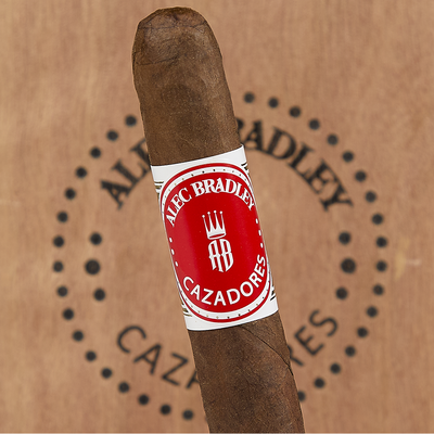 Alec Bradley Cazadores
