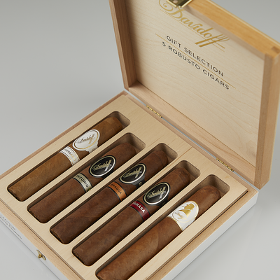 Davidoff Gift Selection Robusto 5-Cigar Sampler